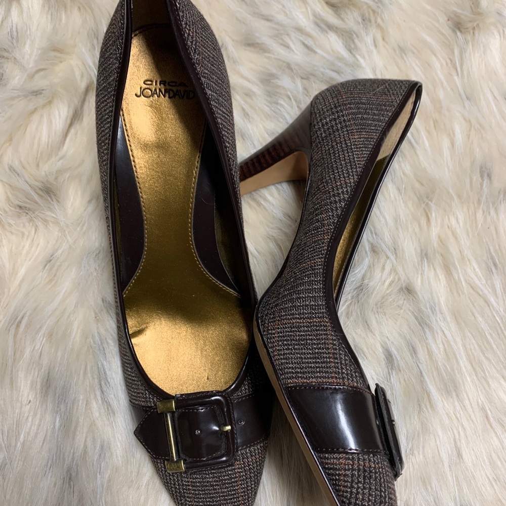 Circa Joan & David Ornate pumps